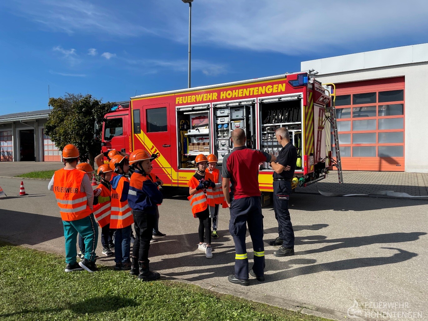 Feuerwehr-AG mit der Gemeinschaftsschule Rheintal
