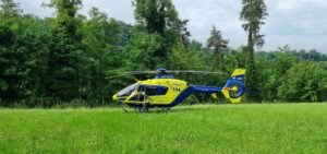 Verkehrsunfall Auto vs Baum